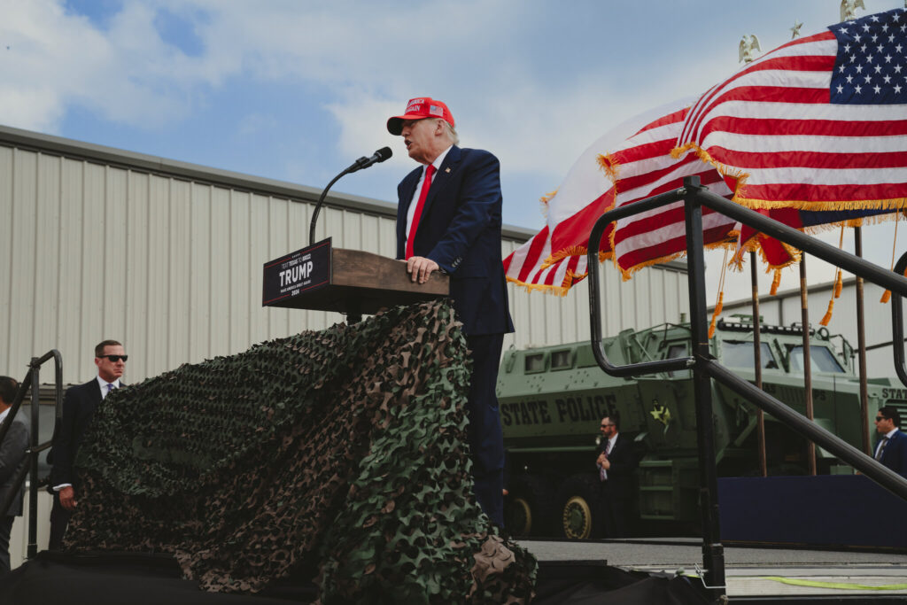 The contents of the message exchange between Trump and Jake Tapper have ...