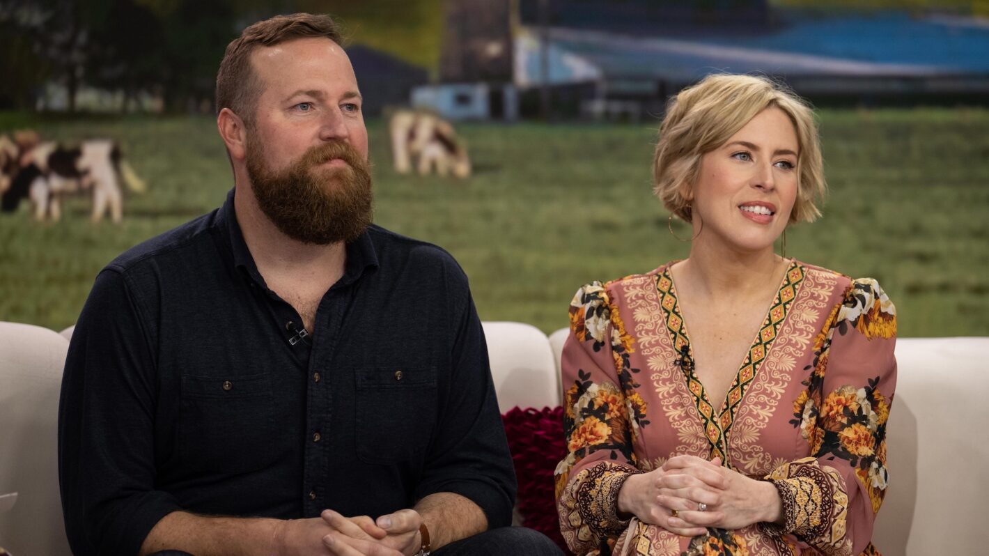 SHOCKING! Right after celebrating their 10year anniversary with Home